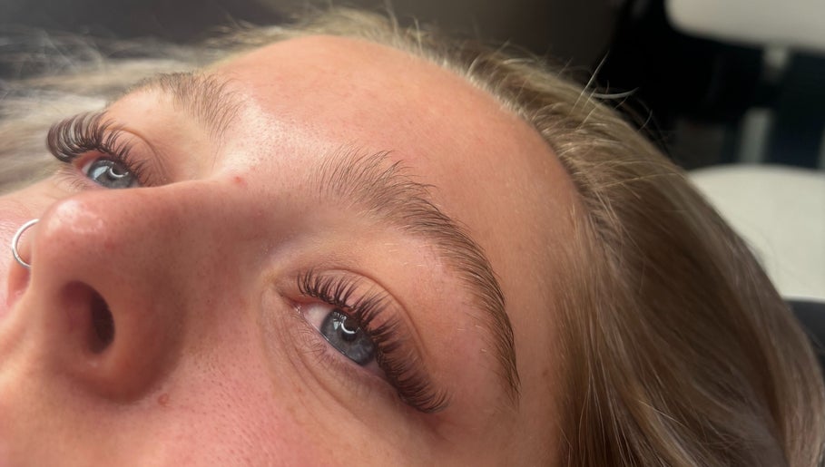 Amy’s Lash Lounge image 1