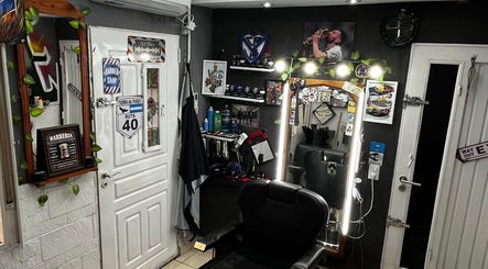 Immagine 2, El Aleman Barber House