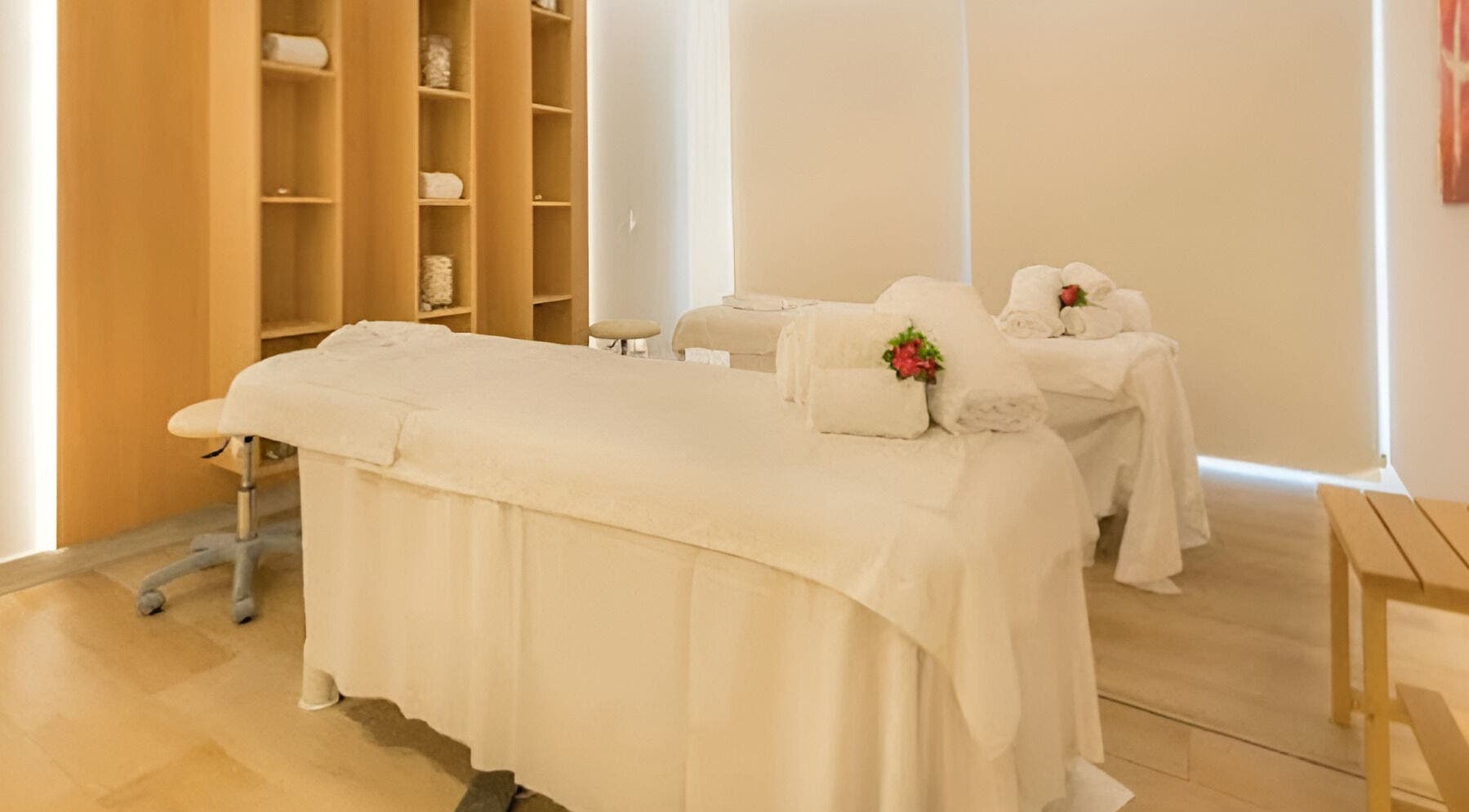 Relaxing massage room at Mallorca Wellness SPA - Gran Playa de Palma, Palma, Illes Balears, ES.