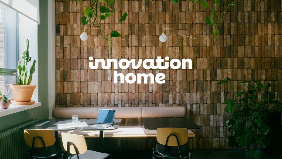 Flexify Innovation Home Kamppi, Pop-up, Helsinki, Uusimaa, FI: inspiroiva työtilan sisustus kasveilla