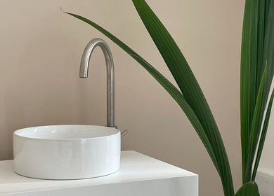 Minimalist white wash basin at Cleo Rogers Skincare - Alma Studios in Brighton And Hove, England, GB.