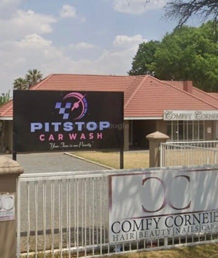 Comfy Corner Hair and Nails Cafe front view near Afri Claws Nails Studio, Vereeniging, Gauteng, ZA.