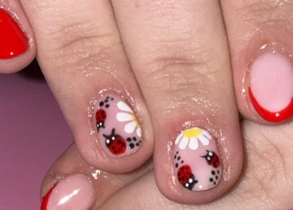 Ladybug and daisy nail art at Blissful Touch Beauty By Michaela, Newry, Northern Ireland, GB.