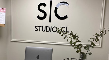 Recepción de SCSTUDIO_CL en Providencia, Región Metropolitana, CL con decoración moderna y elegante.