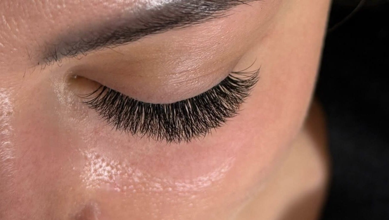 Close-up of beautifully extended lashes at Vipper | Hår | By Gabija in Sørumsand, Akershus, NO.