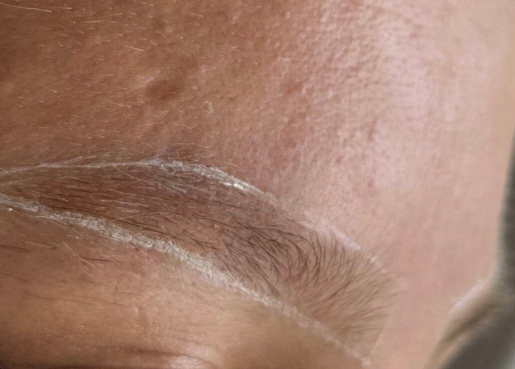 Eyebrow shaping in progress at Vipper | Hår | By Gabija, Sørumsand, Akershus, NO.