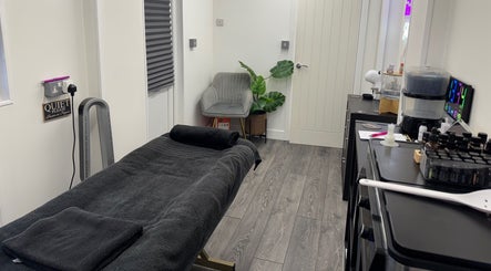 Mystic Beauty Healing & Holistic Therapist image 3
