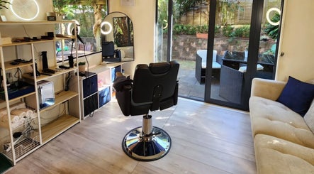 Charlie Kenyon Barber