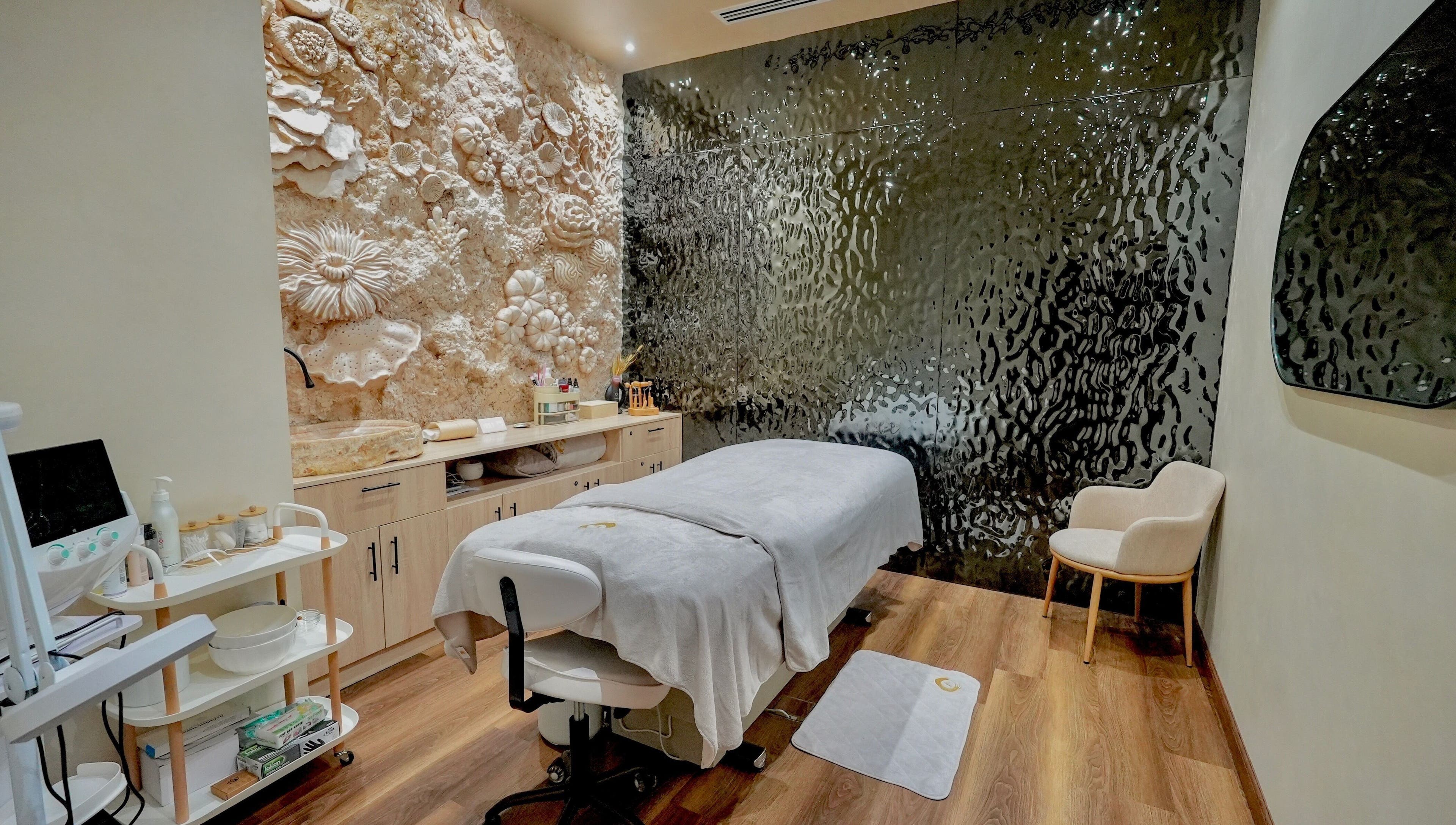 Tranquil massage room with artistic decor at Adara Spa Retreat, Ladies Spa, Dubai, Dubai, AE.