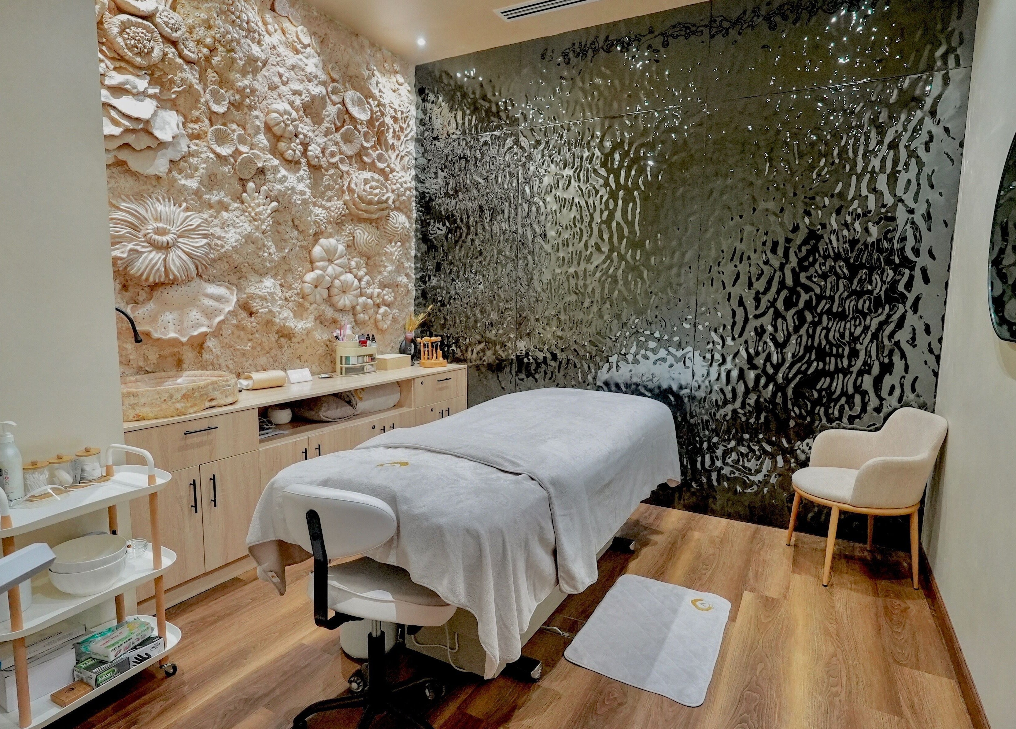 Tranquil massage room with artistic decor at Adara Spa Retreat, Ladies Spa, Dubai, Dubai, AE.