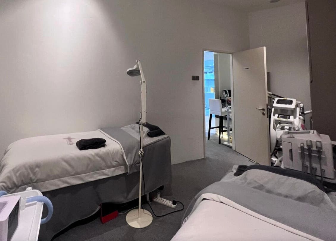 Relaxing spa room at Confiance Lab, Tanjung Tokong, Pulau Pinang, MY, with beds and modern equipment.