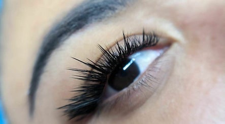 Lash Spot изображение 3