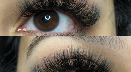 Divine Lashes by Sandra