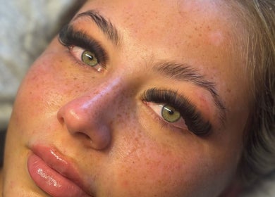 Close-up of lush eyelash extensions at Lash.Lounge Co, Portsmouth, England, GB.