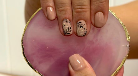 MJ.Nails image 3