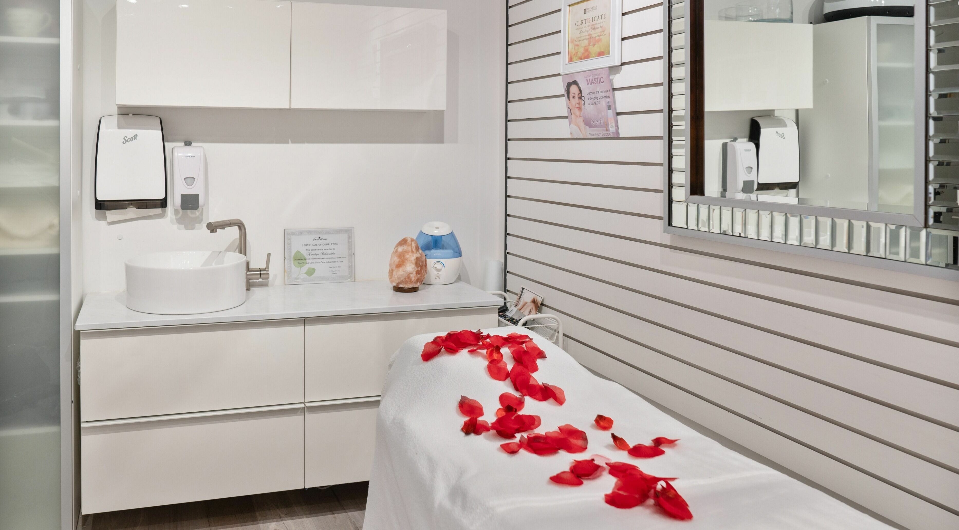 Relaxing spa room with rose petals at Euronails | New Westminster, British Columbia, CA.
