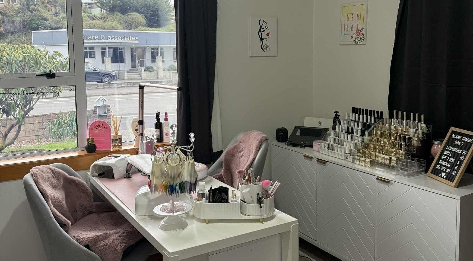 Interior of Blank Canvas Nails in Dunedin, Otago Region, NZ featuring a stylish nail care setup.