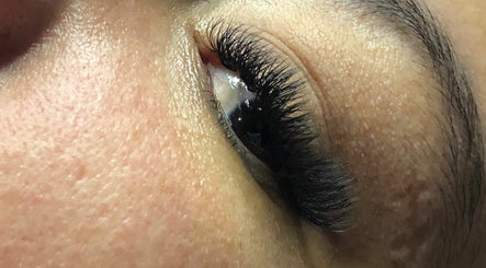 Studio Lash image 2