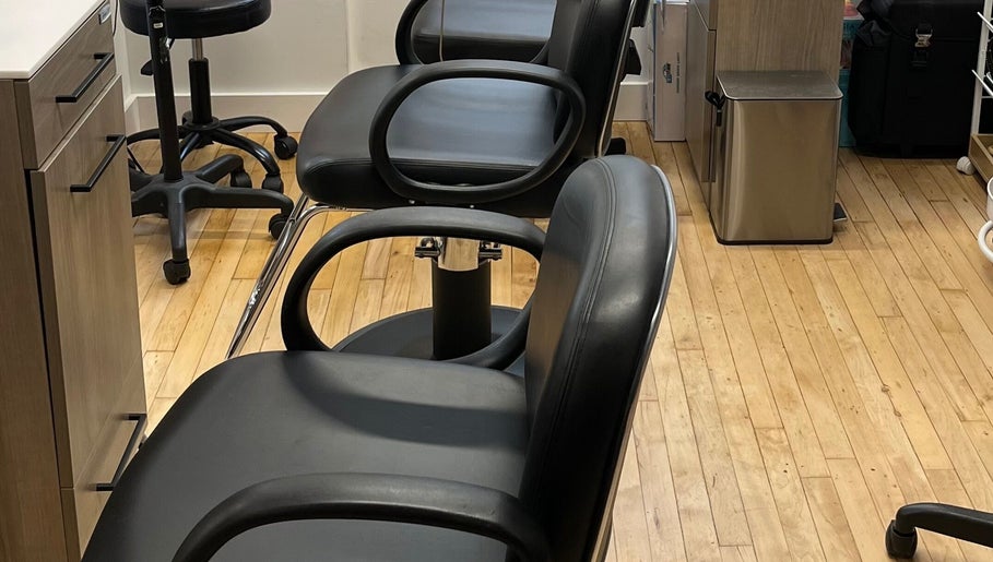 T. White Beauty Studio slika 1