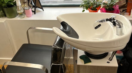 T. White Beauty Studio slika 2