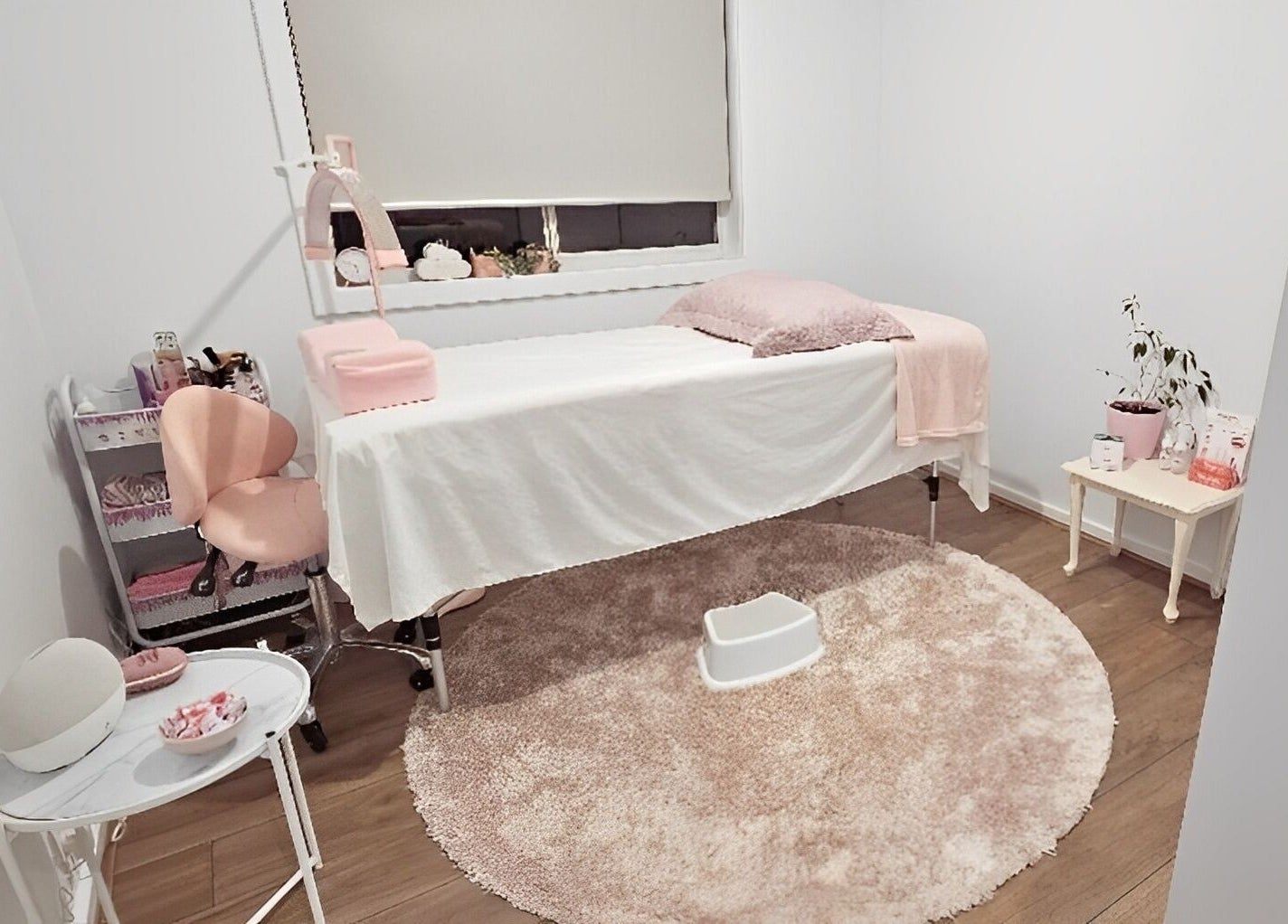 Tranquil beauty room at Fairytale Lashes, Onkaparinga Heights, South Australia, AU, featuring soft decor.