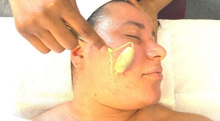 Arianna Ruvimbo Holban Skin Clinic