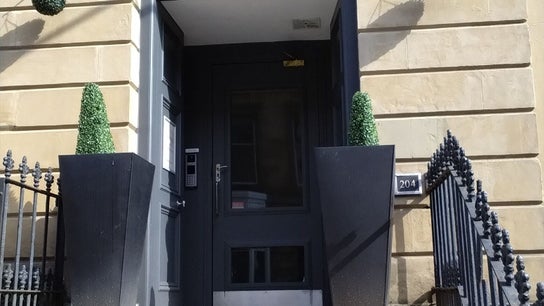 Arianna Ruvimbo Holban Skin Clinic