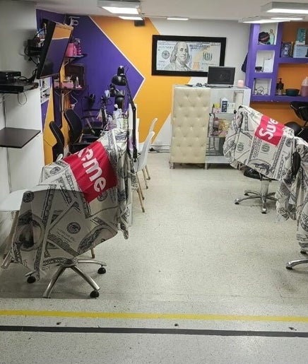 Barbería y Peluquería Lakers slika 2