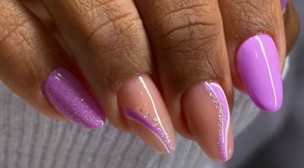 Jullyana Salustiano Nails Art obrázek 3