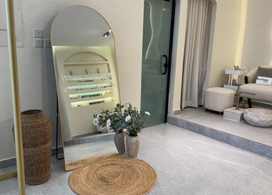ديكور أنيق في بابلز نيلز، الرياض، SA مع قفزات تصميم حديثة ولمسات فاخرة.