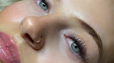 Ramos Lash Extension image 3