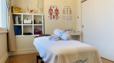 Apex Massage image 3