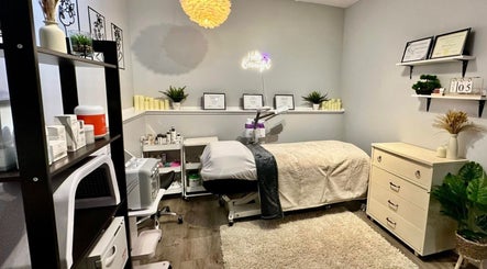 Glowing Beauty Spa image 2