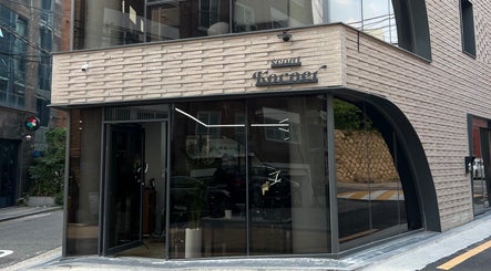 Elegant exterior of Korner Seoul, Seoul, 서울특별시, KR featuring sleek design and glass facade.