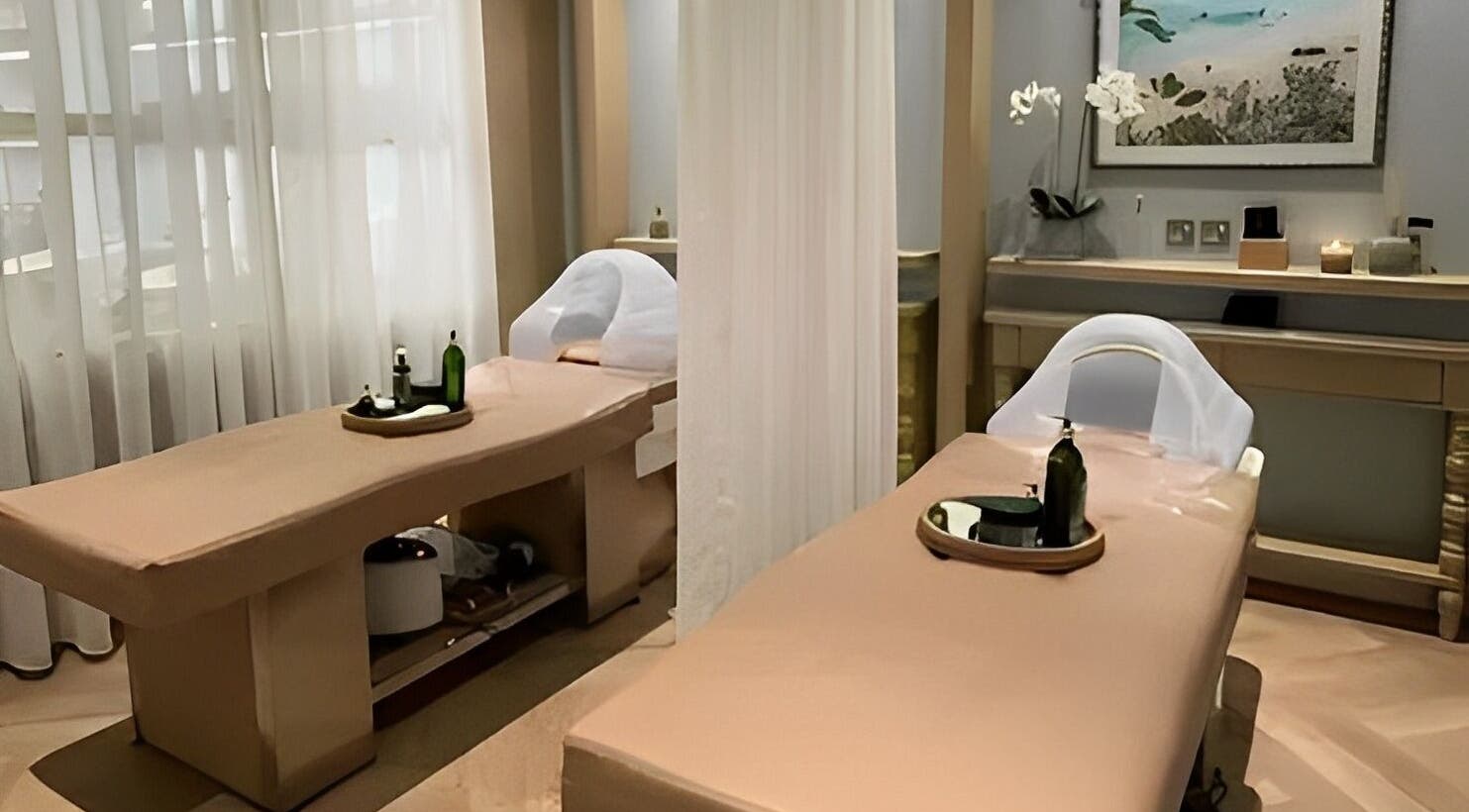 Relaxing massage tables at Voila Hair Salon, الرياض, منطقة الرياض, SA, enhancing your beauty and wellness experience.