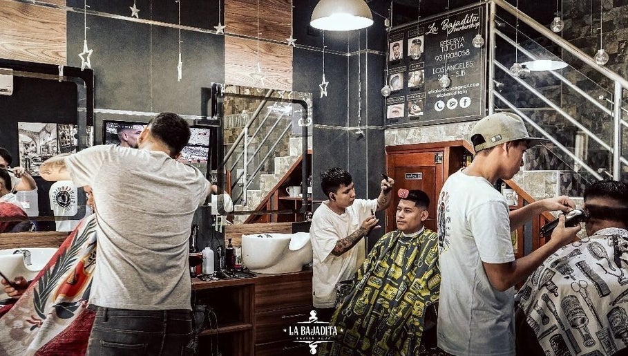 La Bajadita Barbershop image 1