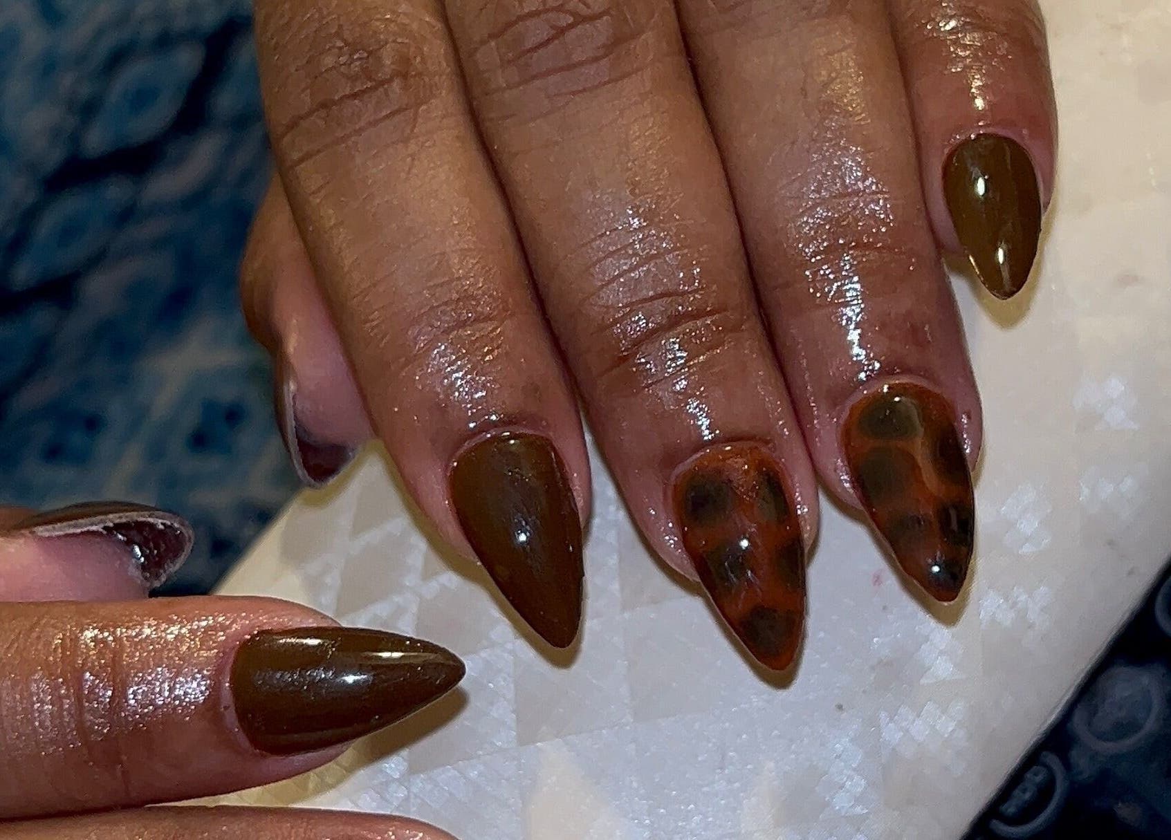 Stylish cocoa nail art design at Nailzbyshaeimani, Kingston, St. Andrew Parish, JM showcasing elegance.