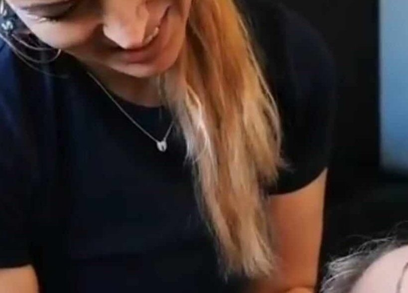 Therapist at Active plus therapy by saule in Glasgow, Scotland providing a relaxing treatment session.