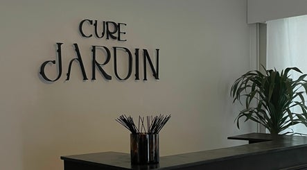 Cure Jardin image 3