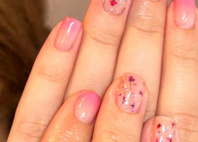 Chic nail art with pink tones at Neu Beauty Salon, Newport, Wales, GB.