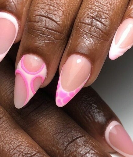 HeDoesNails image 2