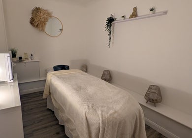 Orchid Therapies' tranquil therapy room with a massage table, Leven, Scotland, GB.