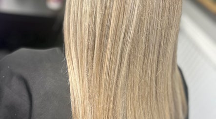 Clair Cockburn Hair image 3
