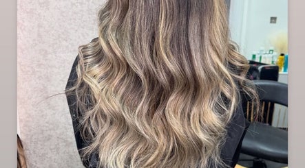 Essence Hair Treatment image 2