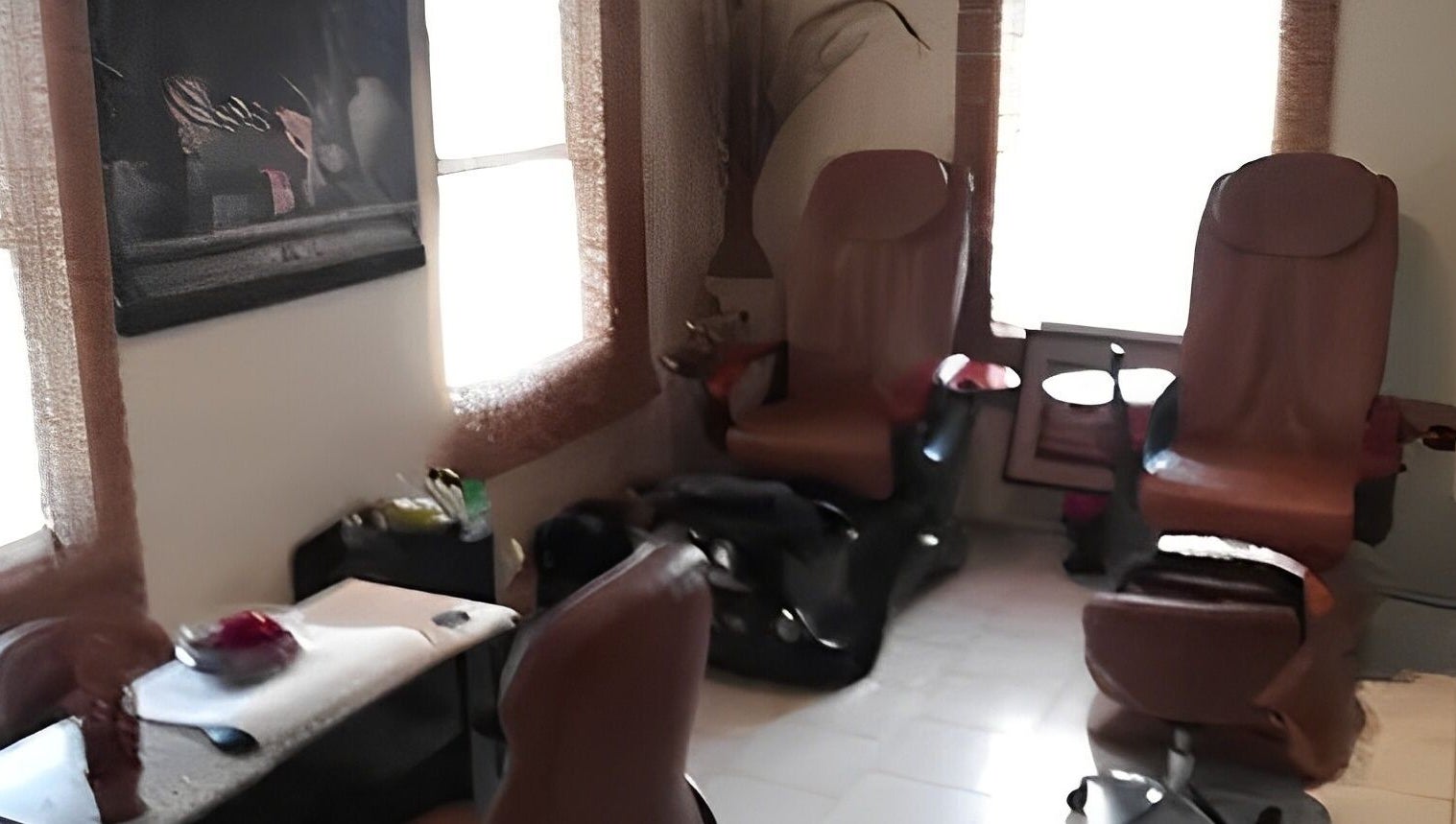 Relaxing spa chairs at Driftwood Spa West End, Tortola British Virgin Island, Tortola, VG.