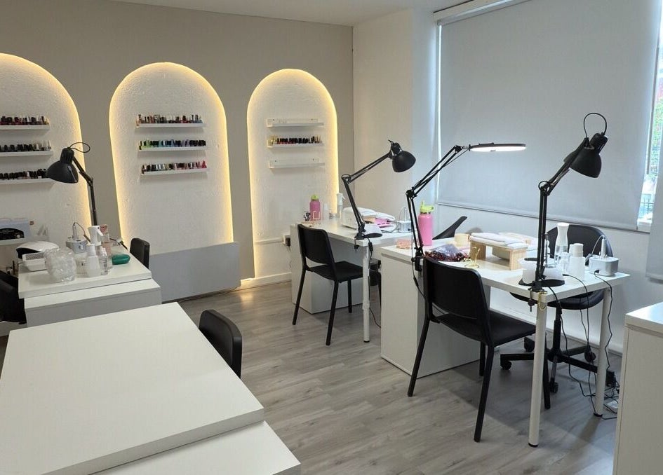 Modern nail studio at Ana Fernandes, Dublin, Dublin 01, IE offers a chic and inviting ambiance.
