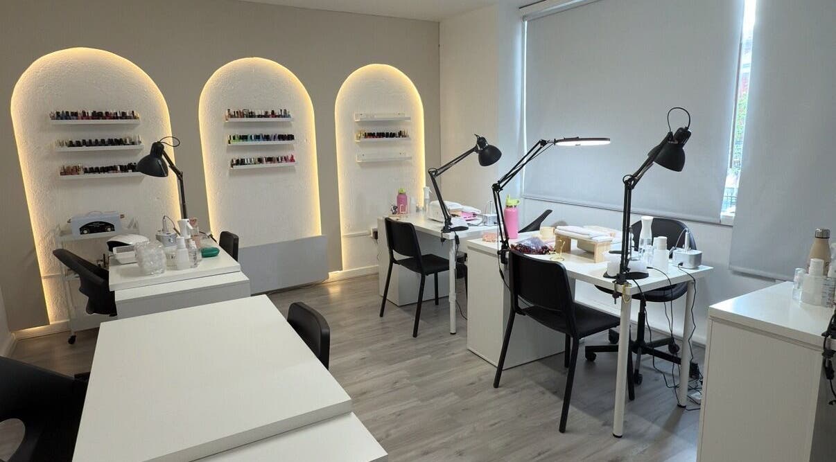 Modern nail studio at Ana Fernandes, Dublin, Dublin 01, IE offers a chic and inviting ambiance.