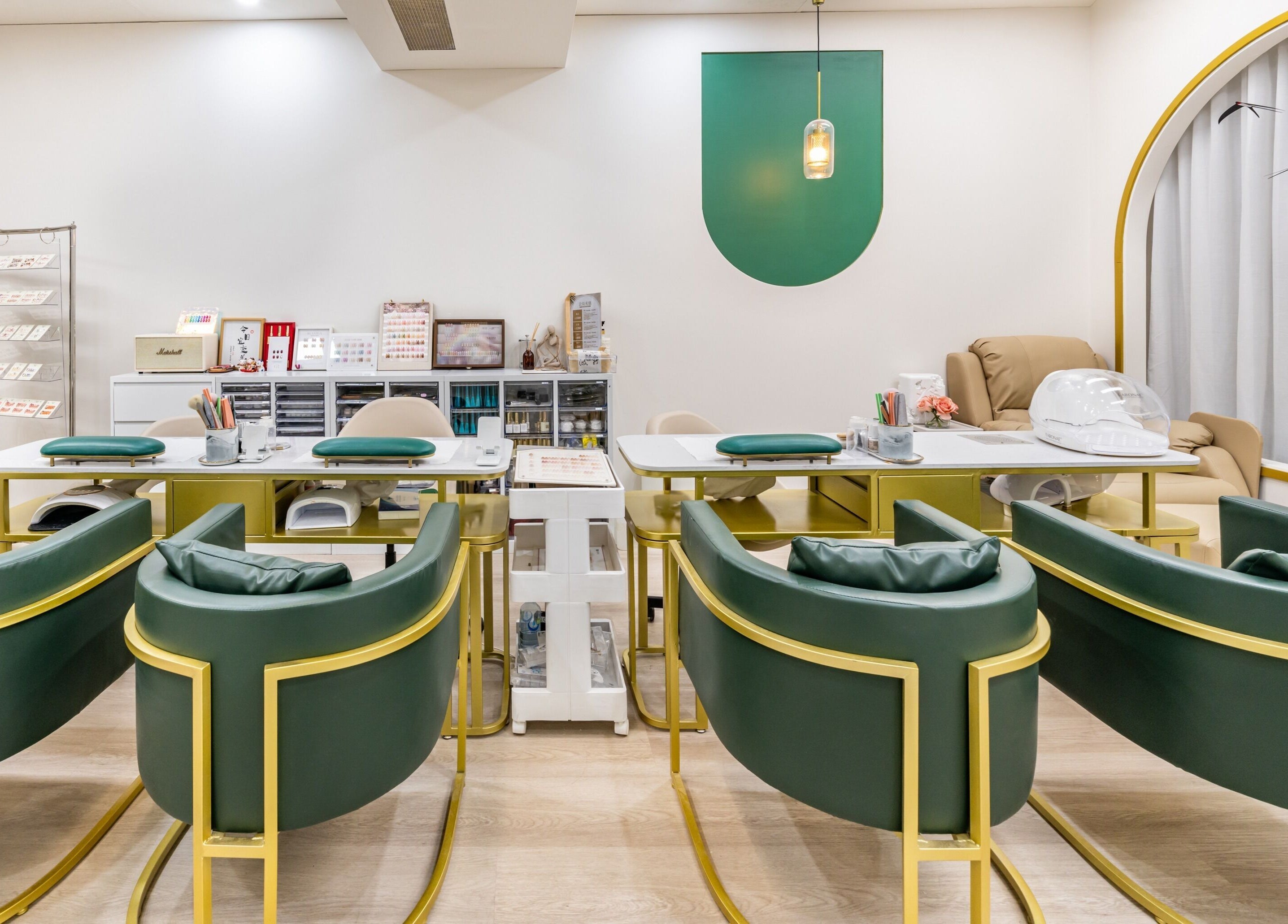 Chic beauty station at Supretty美学馆 in Haymarket, New South Wales, AU with stylish seating and decor.