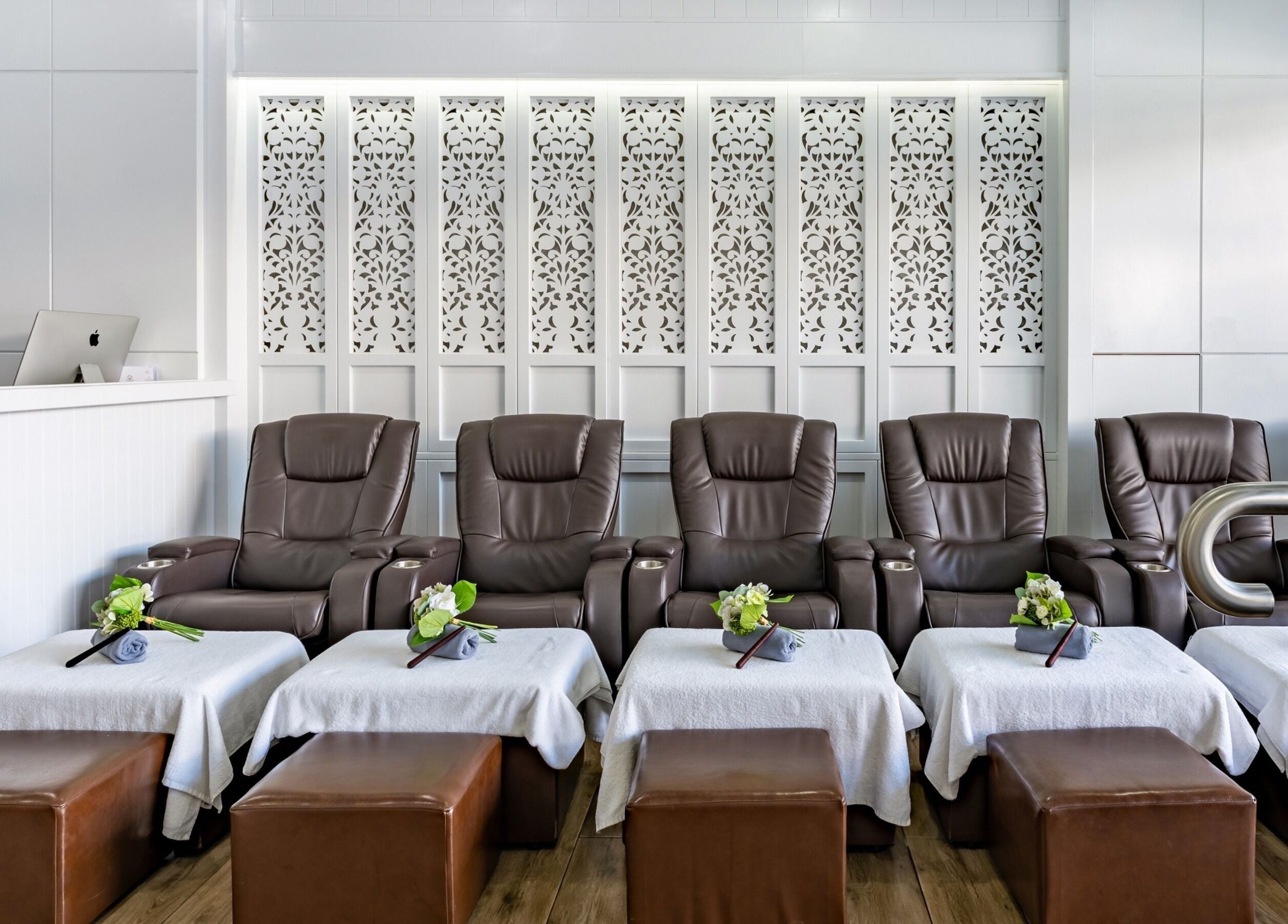 Vigorous Thai - Moonee Ponds offers luxurious massage chairs in Moonee Ponds, Victoria, AU, for ultimate relaxation.