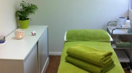 Clique Beauty Studio image 3